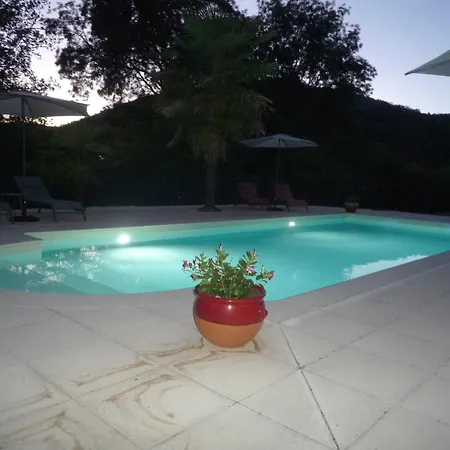 Bed & Breakfast Maison Du Pech 3*